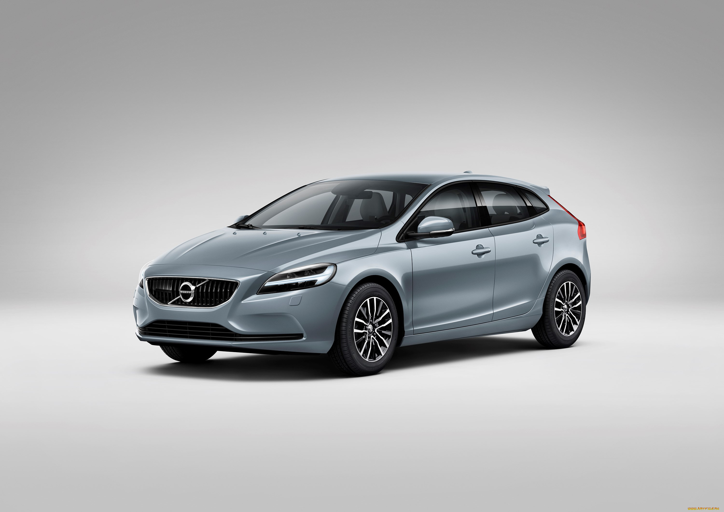, volvo, v40, t4, 2016, momentum